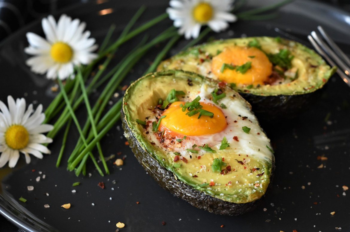 Baked avocado with egg